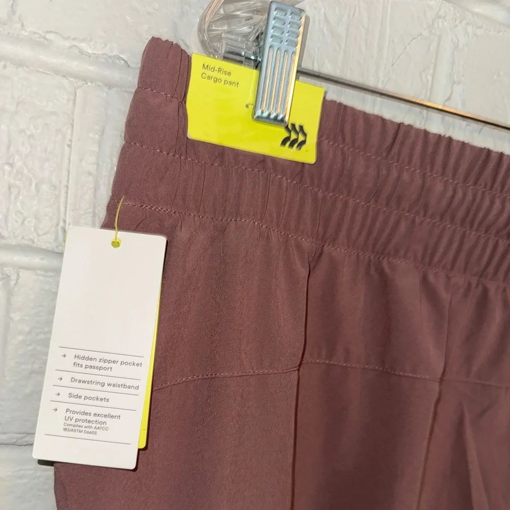 NWT ALL IN MOTION Women's Active Light Mid-Rise Cargo Joggers Sz S & XL ✨ - Picture 6 of 8
